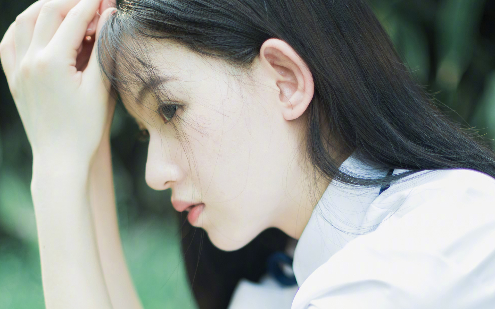 蛙泳中程希腊选手沉稳推进，蛙泳夺冠